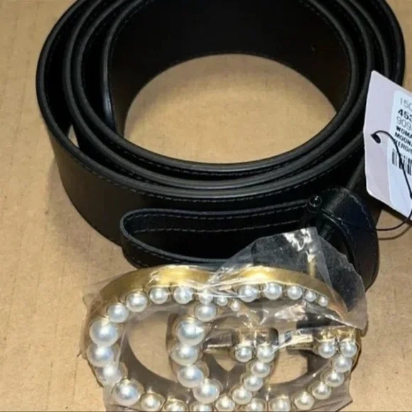 GUCCI Black leather belt with Gold GG & Pearl Buckle - Picture 6 of 7